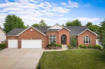 3037 Roan Hill Drive, Belleville, IL