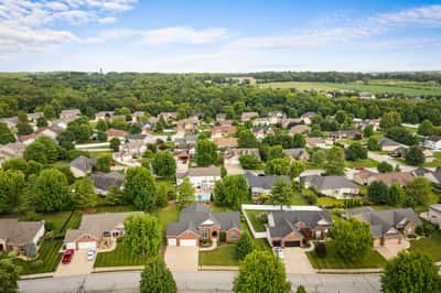 3037 Roan Hill Drive, Belleville, IL