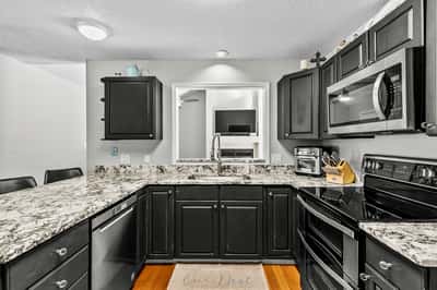 204 Wild Cherry Lane, Swansea, IL