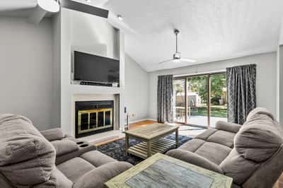 204 Wild Cherry Lane, Swansea, IL