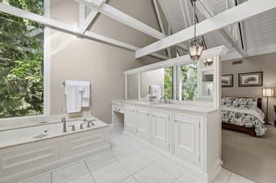 950 Blackburn Road, Sewickley, PA