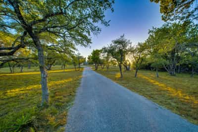 1411 Shelton Ranch Rd, Dripping Springs, TX