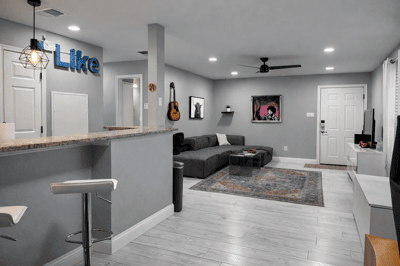 2450 Ashdale Dr., 210, Austin, TX