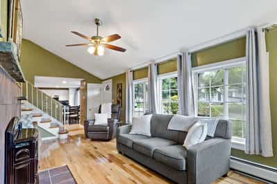 124 Watuppa Ave, Somerset, MA