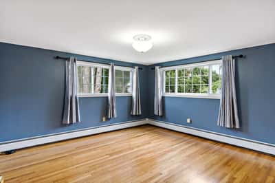124 Watuppa Ave, Somerset, MA