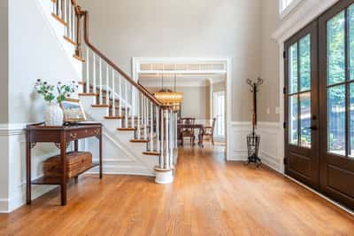 2865 Stoneglen Close, Roswell, GA
