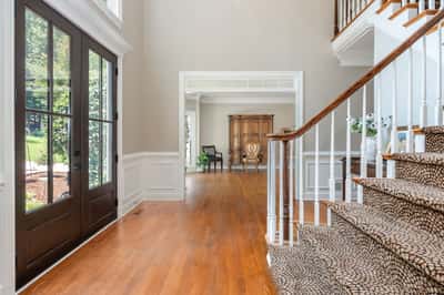 2865 Stoneglen Close, Roswell, GA