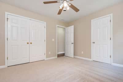 2865 Stoneglen Close, Roswell, GA