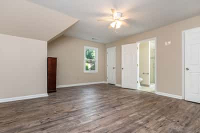 2865 Stoneglen Close, Roswell, GA
