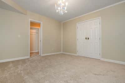 2865 Stoneglen Close, Roswell, GA