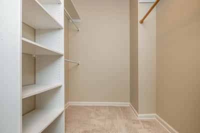2865 Stoneglen Close, Roswell, GA
