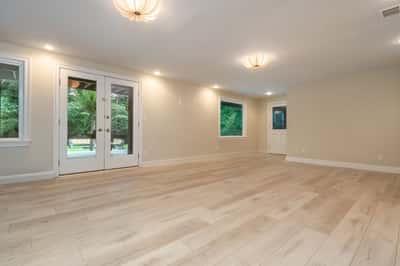 2865 Stoneglen Close, Roswell, GA