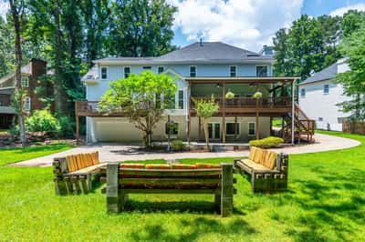 2865 Stoneglen Close, Roswell, GA