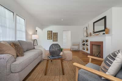 829 N Lima St., Burbank, CA