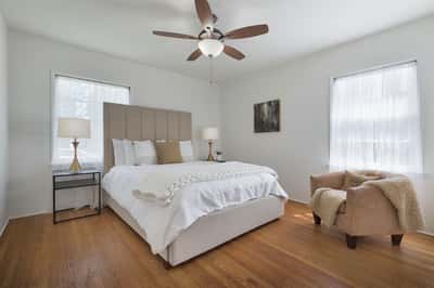 Spacious front bedroom
