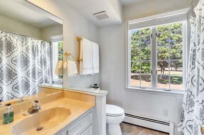 430 Harveys Neck Road, Wicomico Church, VA
