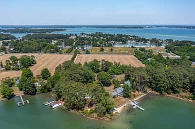 430 Harveys Neck Road, Wicomico Church, VA