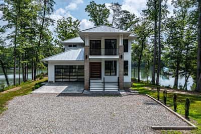 212A Gordon Drive, Weems, VA