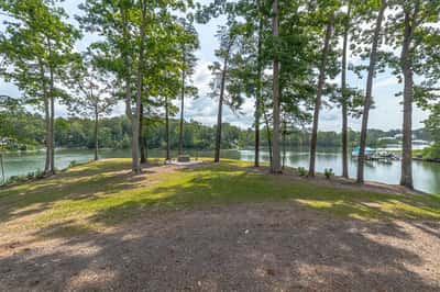 212A Gordon Drive, Weems, VA