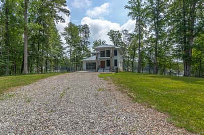 212A Gordon Drive, Weems, VA