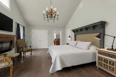 4 Elm Hill Road, Peterborough, NH