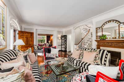 12 Willow Avenue, North Hampton, NH