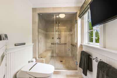 12 Willow Avenue, North Hampton, NH