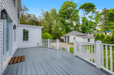 12 Willow Avenue, North Hampton, NH