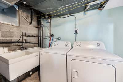 696 Winona Dr, York, ON