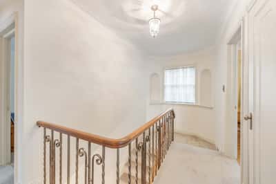 46 Ridge Hill Dr, Toronto, ON