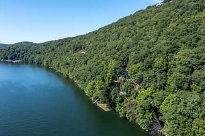 40 Sunset Dr, Sherman, CT