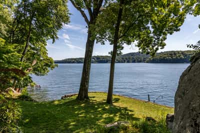 40 Sunset Dr, Sherman, CT