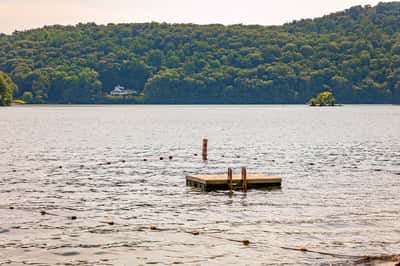 40 Sunset Dr, Sherman, CT