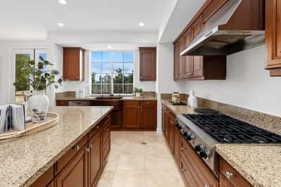 7667 Circulo Sequoia, Carlsbad, CA
