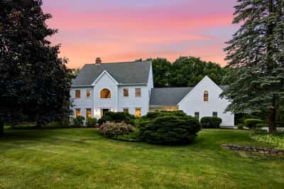 4 Berry Hill Road, Stratham, NH