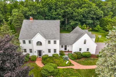 4 Berry Hill Road, Stratham, NH