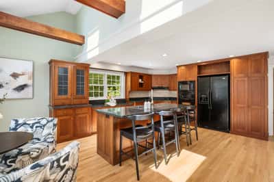 60 Tidewater Farm Road, Greenland, NH