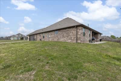 Spacious backyard with ample outdoor space.