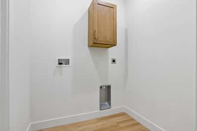 Versatile laundry area