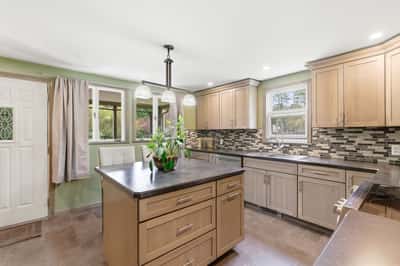 35 Royalston Rd N, Winchendon, MA