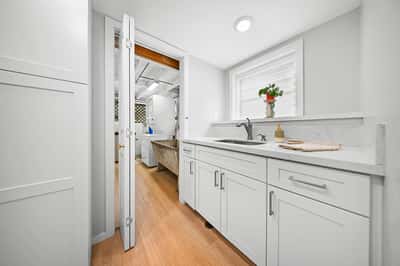 1775 Lusitania St, Honolulu, HI
