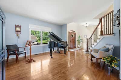 1900 Oakhurst Dr, Allison Park, PA