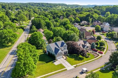 1900 Oakhurst Dr, Allison Park, PA