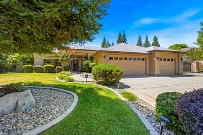 2440 Crescent Moon Court, Redding, CA