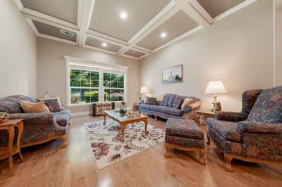 2440 Crescent Moon Court, Redding, CA