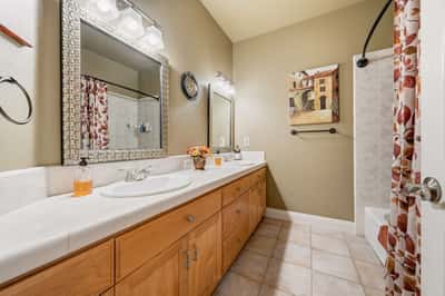 2440 Crescent Moon Court, Redding, CA