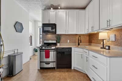 133 Madison St, #4L, Hoboken, NJ