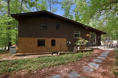 1904 Overland Drive, Chapel Hill, NC