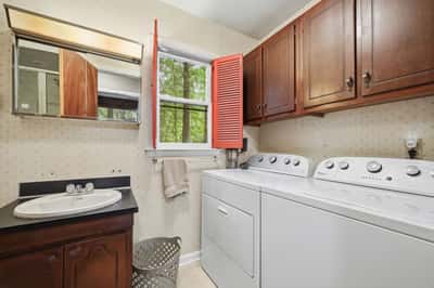 1904 Overland Drive, Chapel Hill, NC