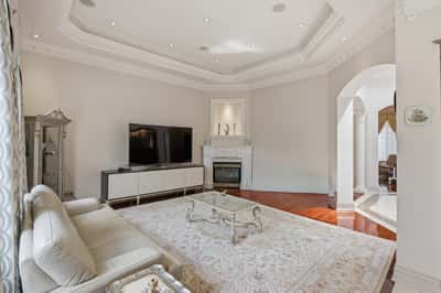 12 Denham Drive, Richmond Hill, ON
